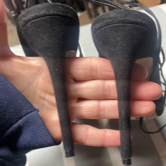 Black lace up stiletto heel - Picture 6 of 7